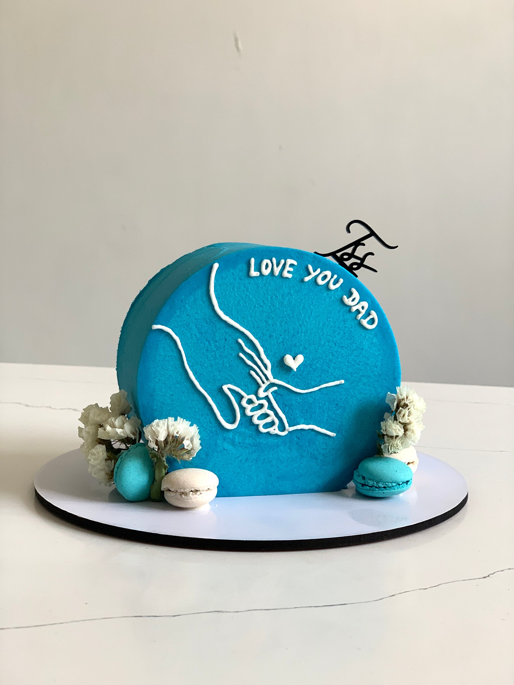 Inverted Cakes by The Sinful Spoon