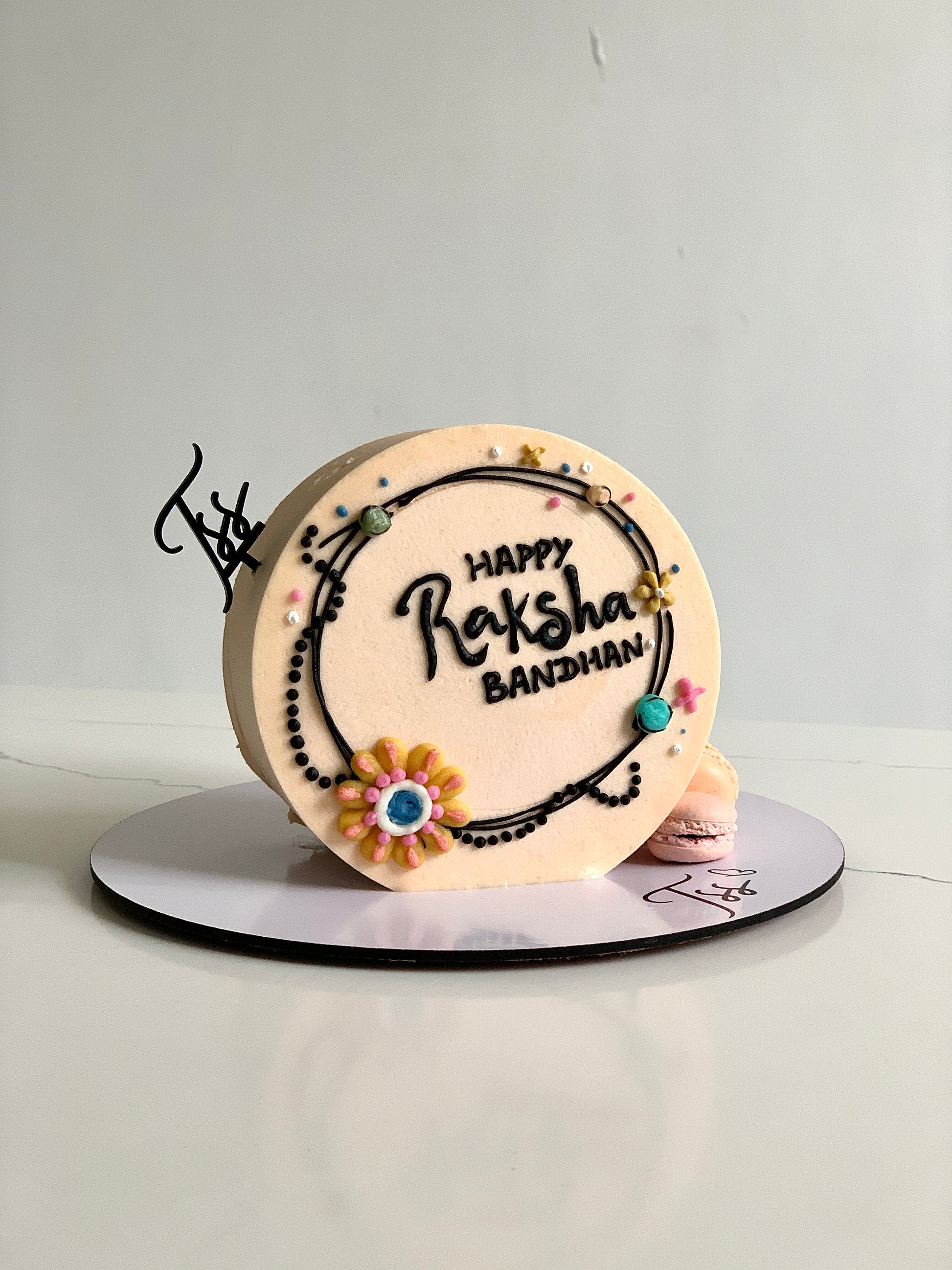 Inverted Cakes by The Sinful Spoon