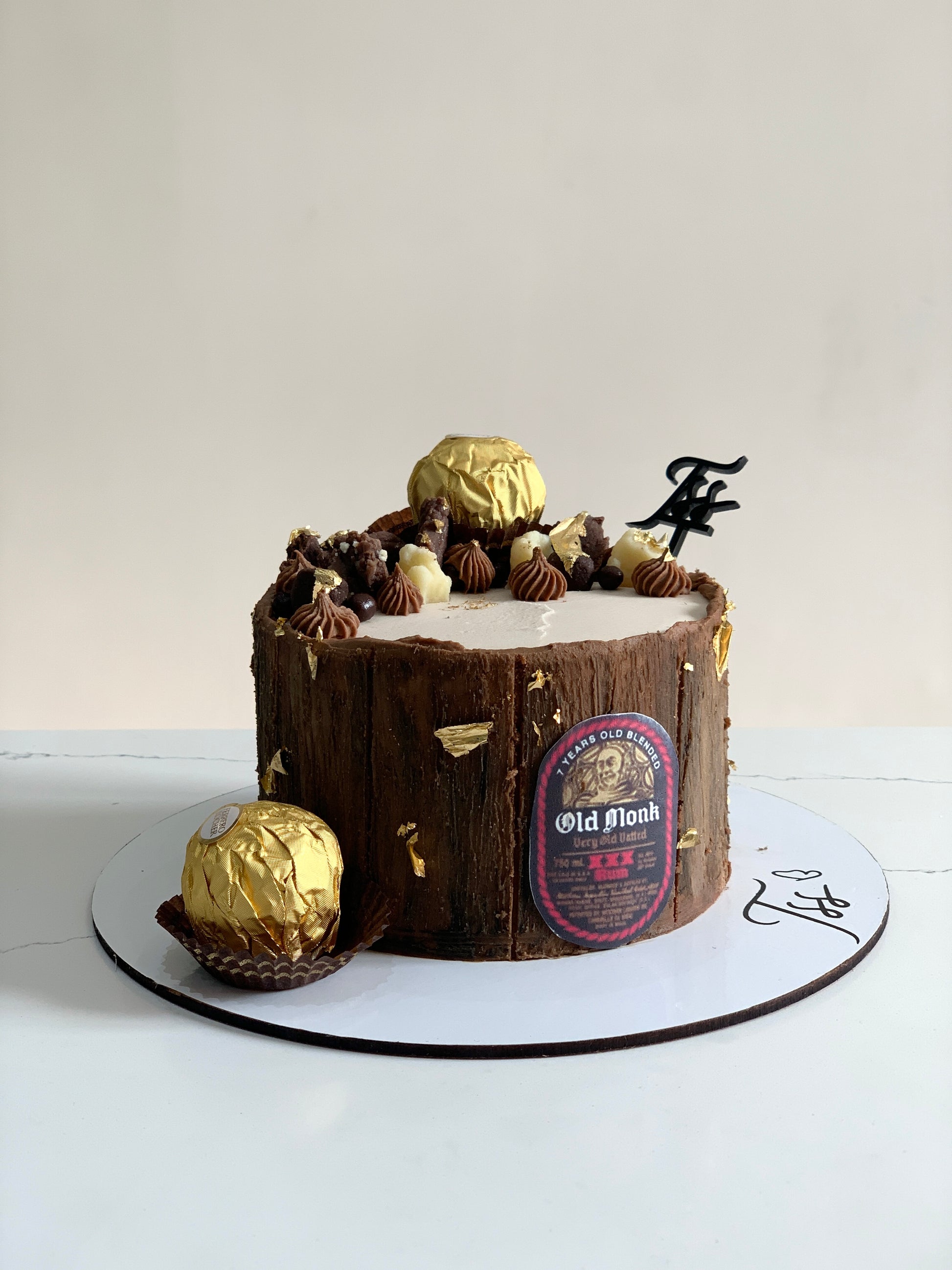 Edible Paper Cakes by The Sinful Spoon