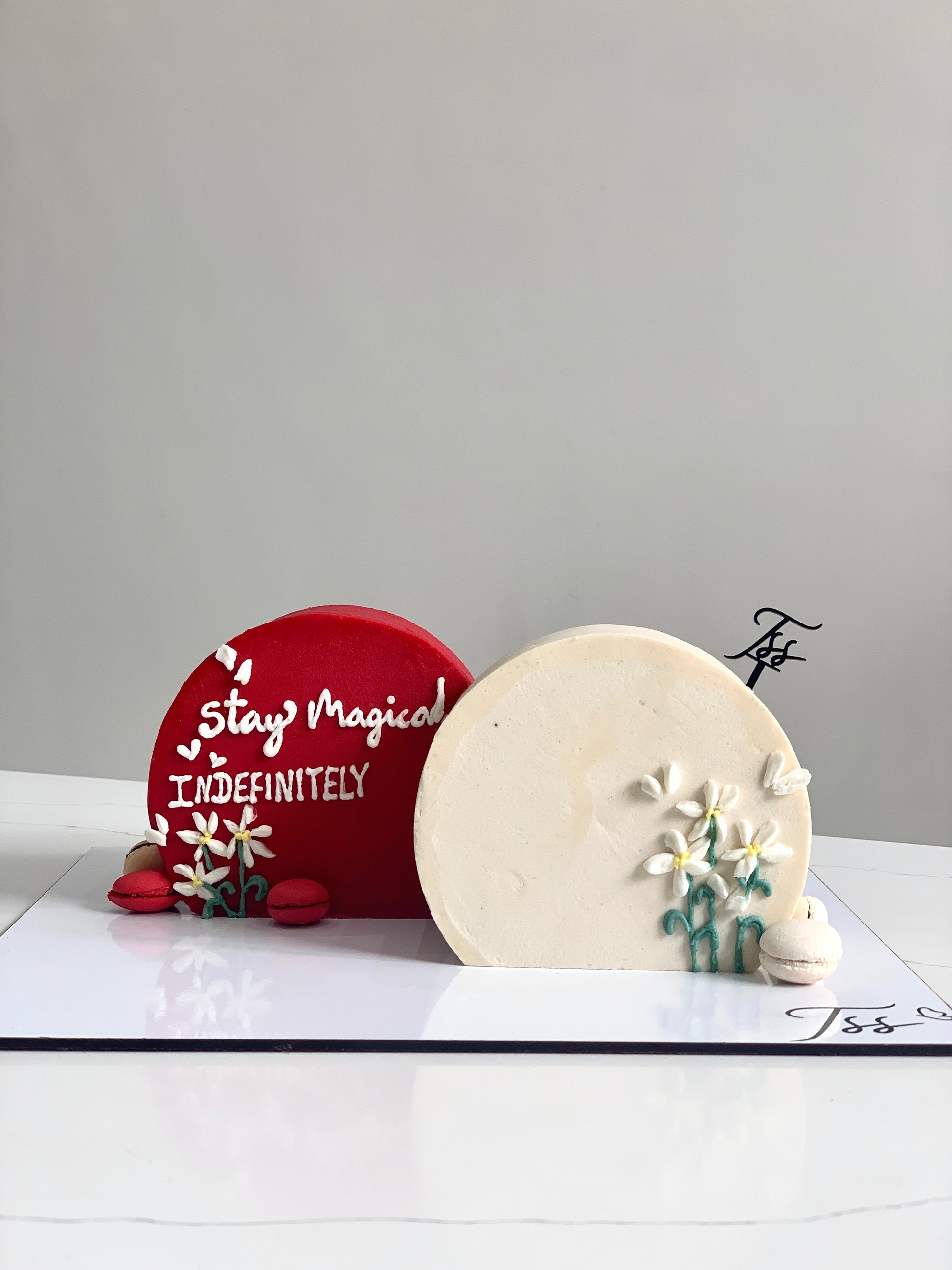 Inverted Cakes by The Sinful Spoon
