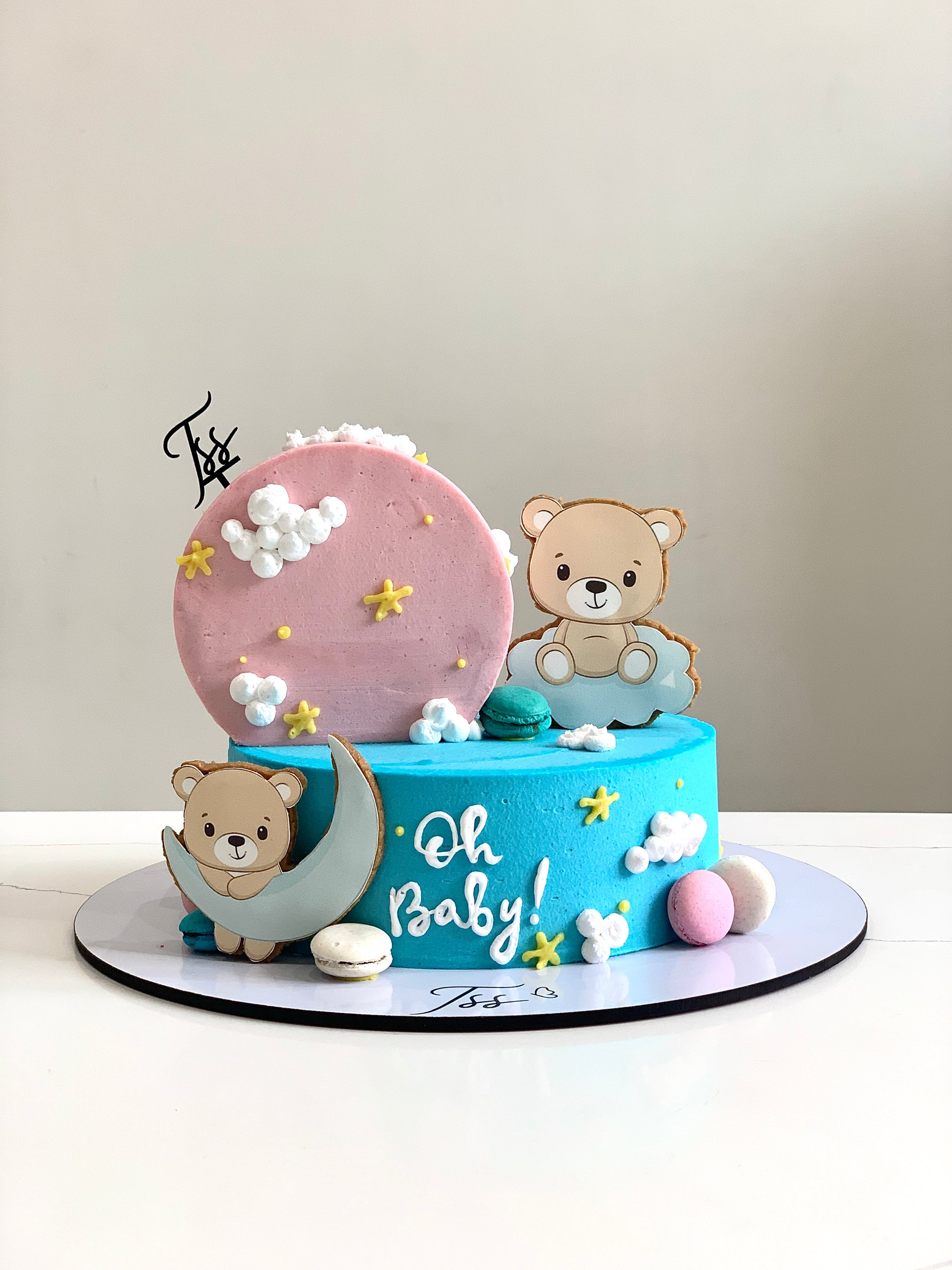 Inverted Cakes by The Sinful Spoon