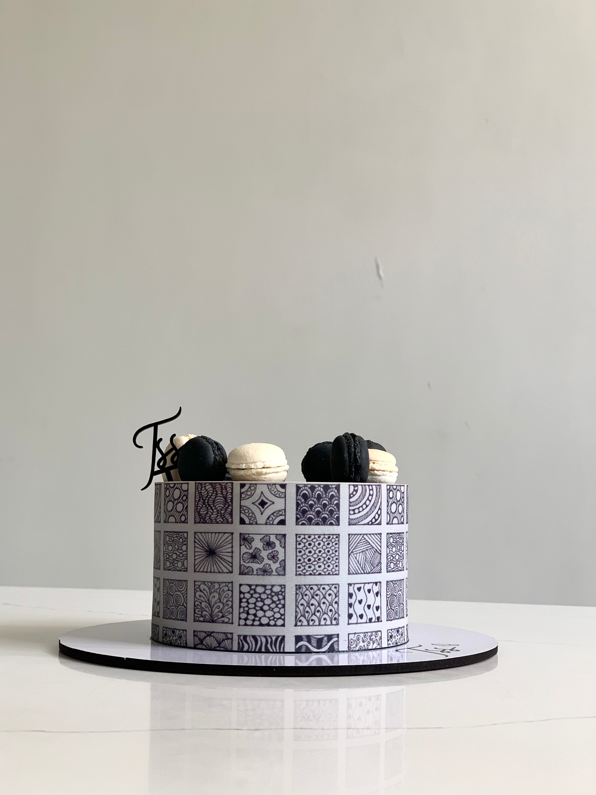 Edible Paper Cakes by The Sinful Spoon