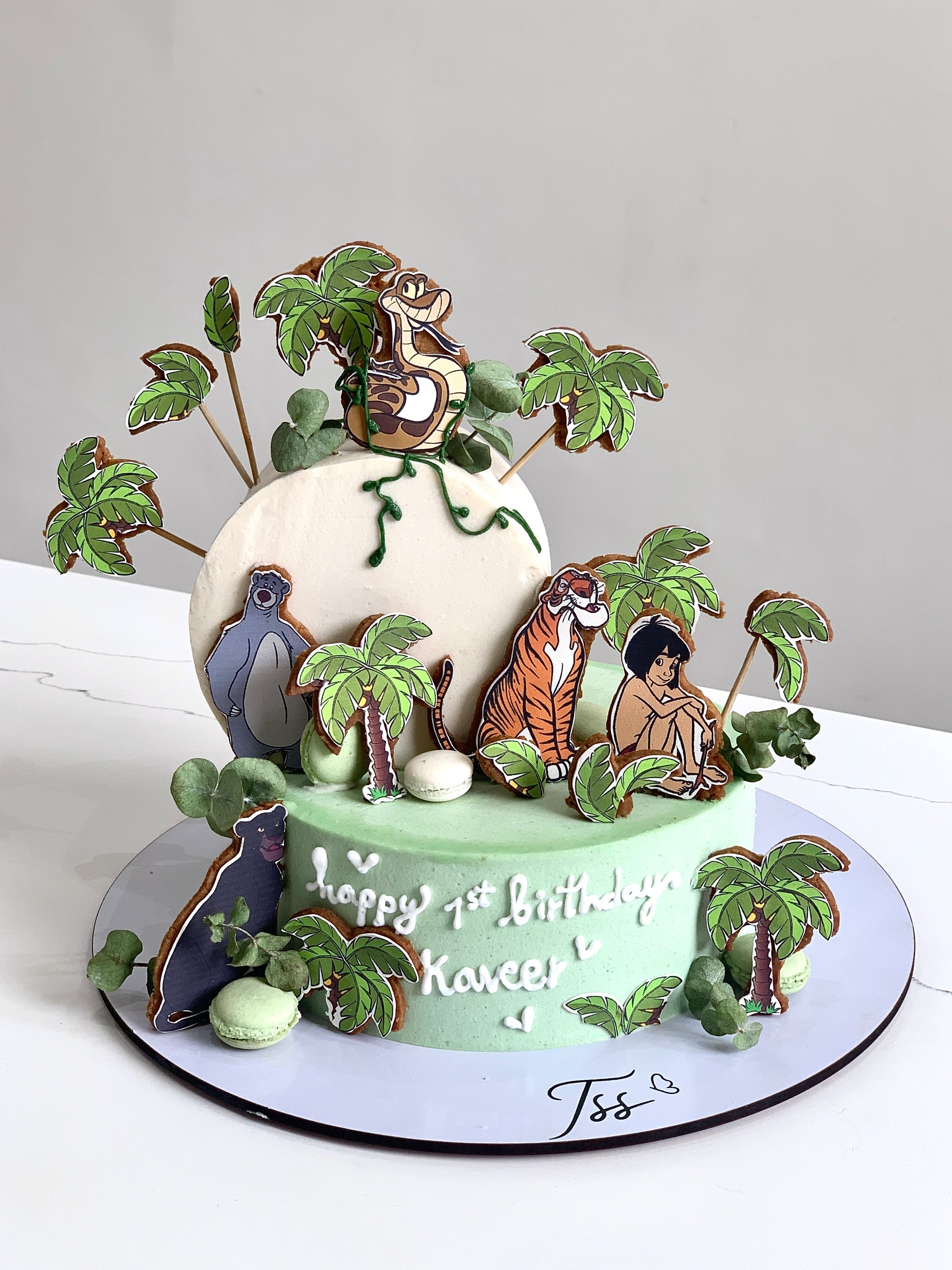 Inverted Cakes by The Sinful Spoon
