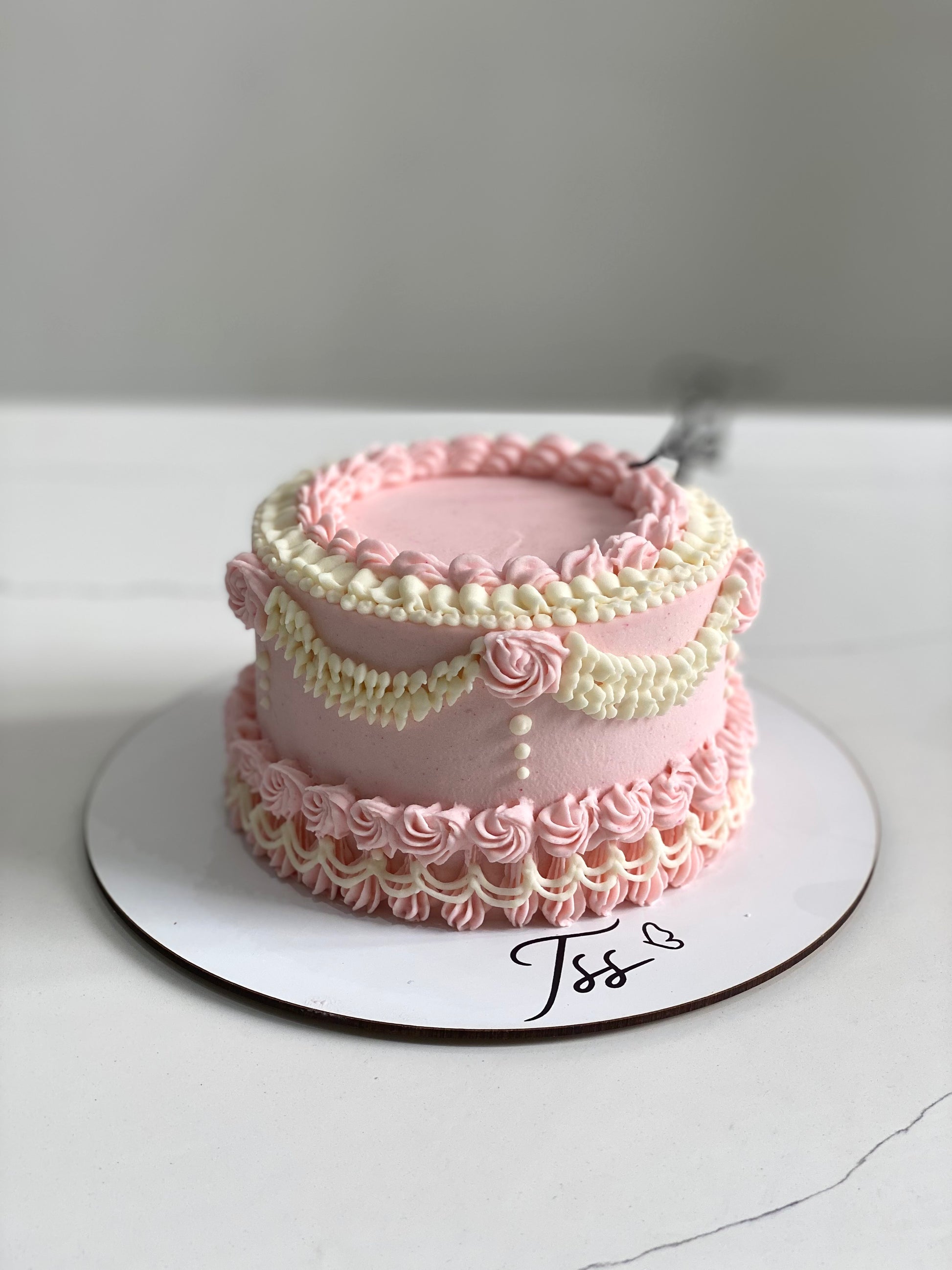 Vintage Cakes by The Sinful Spoon
