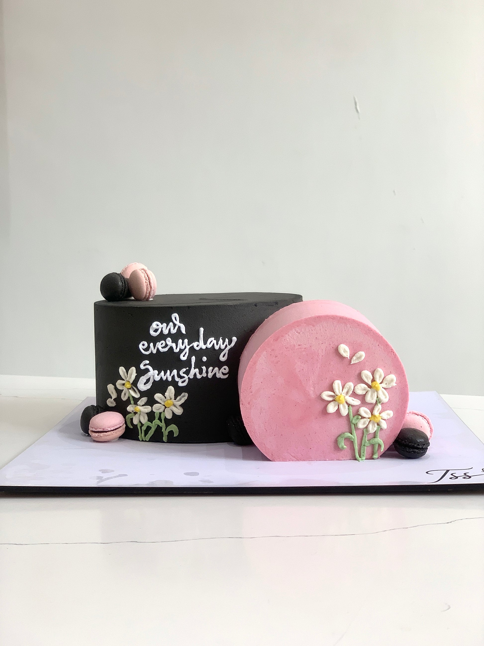 Inverted Cakes by The Sinful Spoon