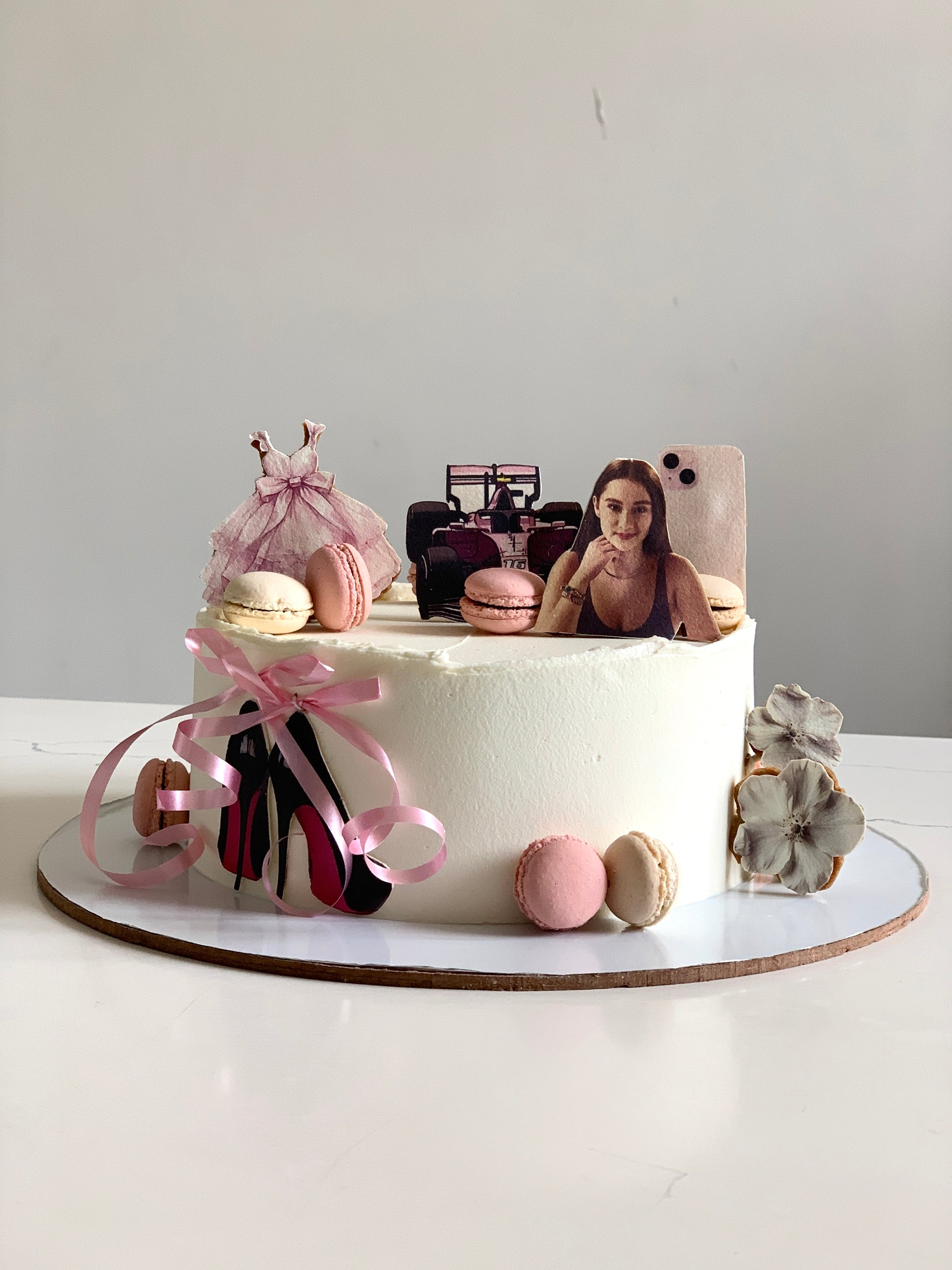Edible Paper Cakes by The Sinful Spoon