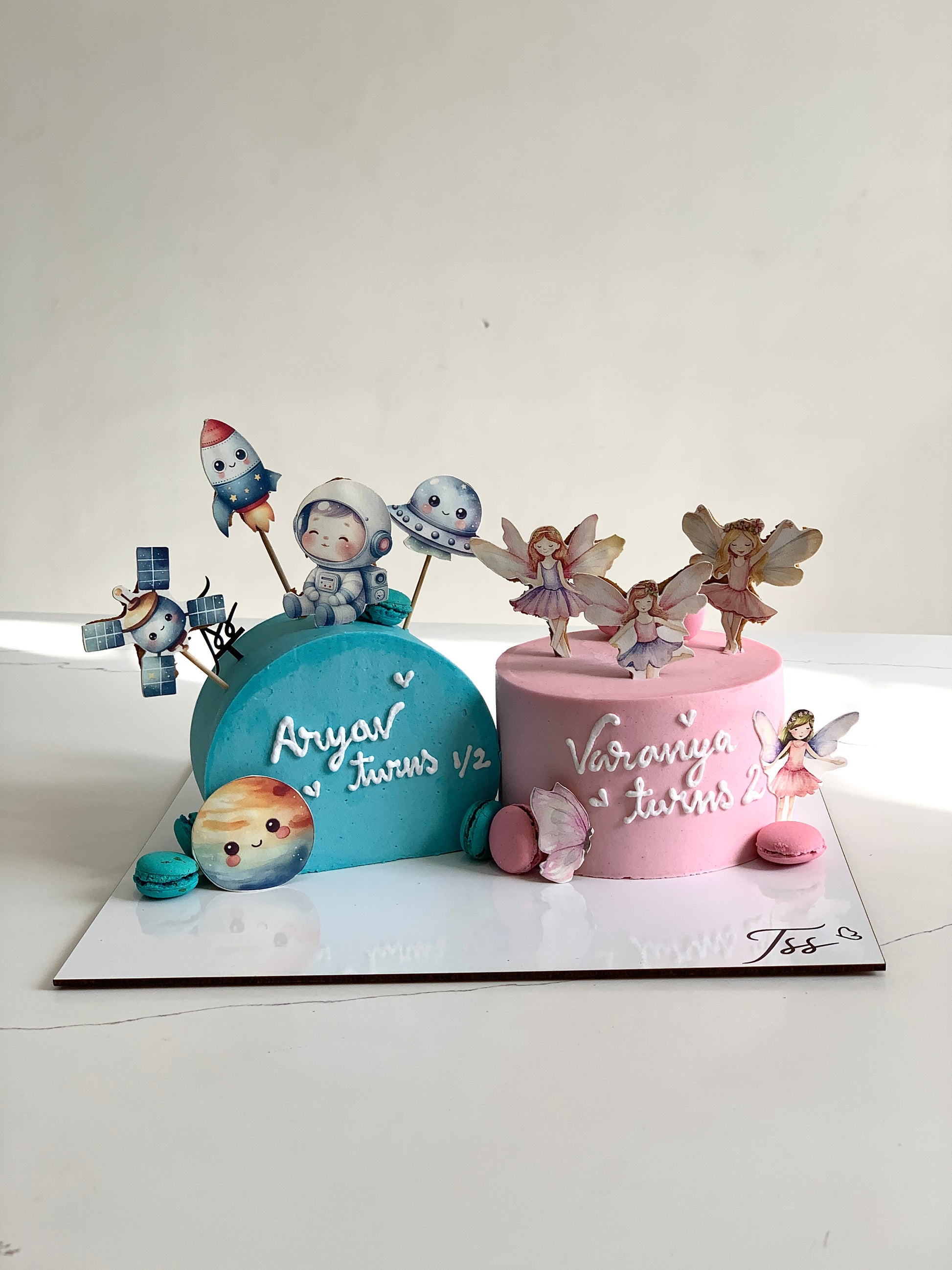 Inverted Cakes by The Sinful Spoon