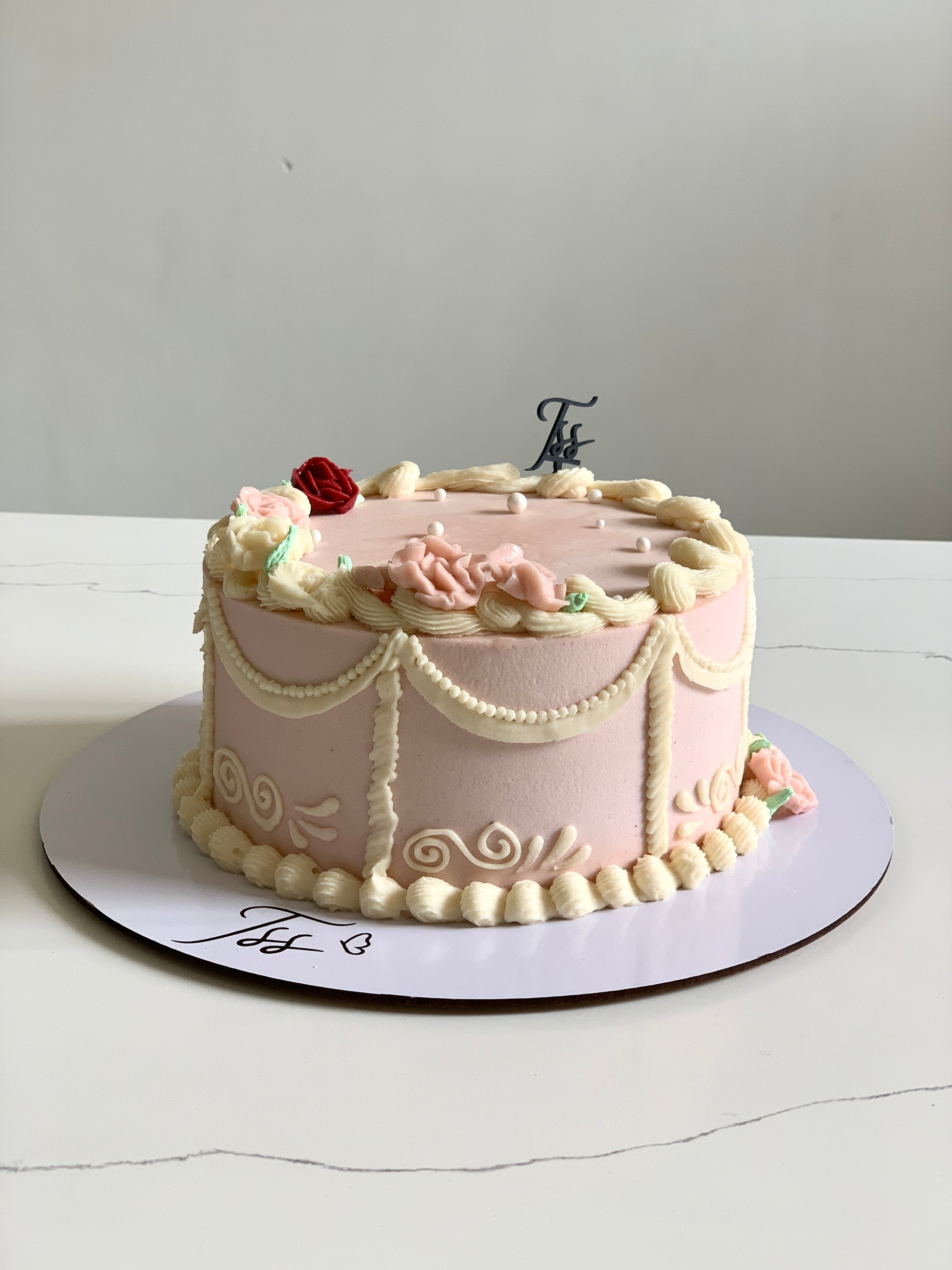 Vintage Cakes by The Sinful Spoon