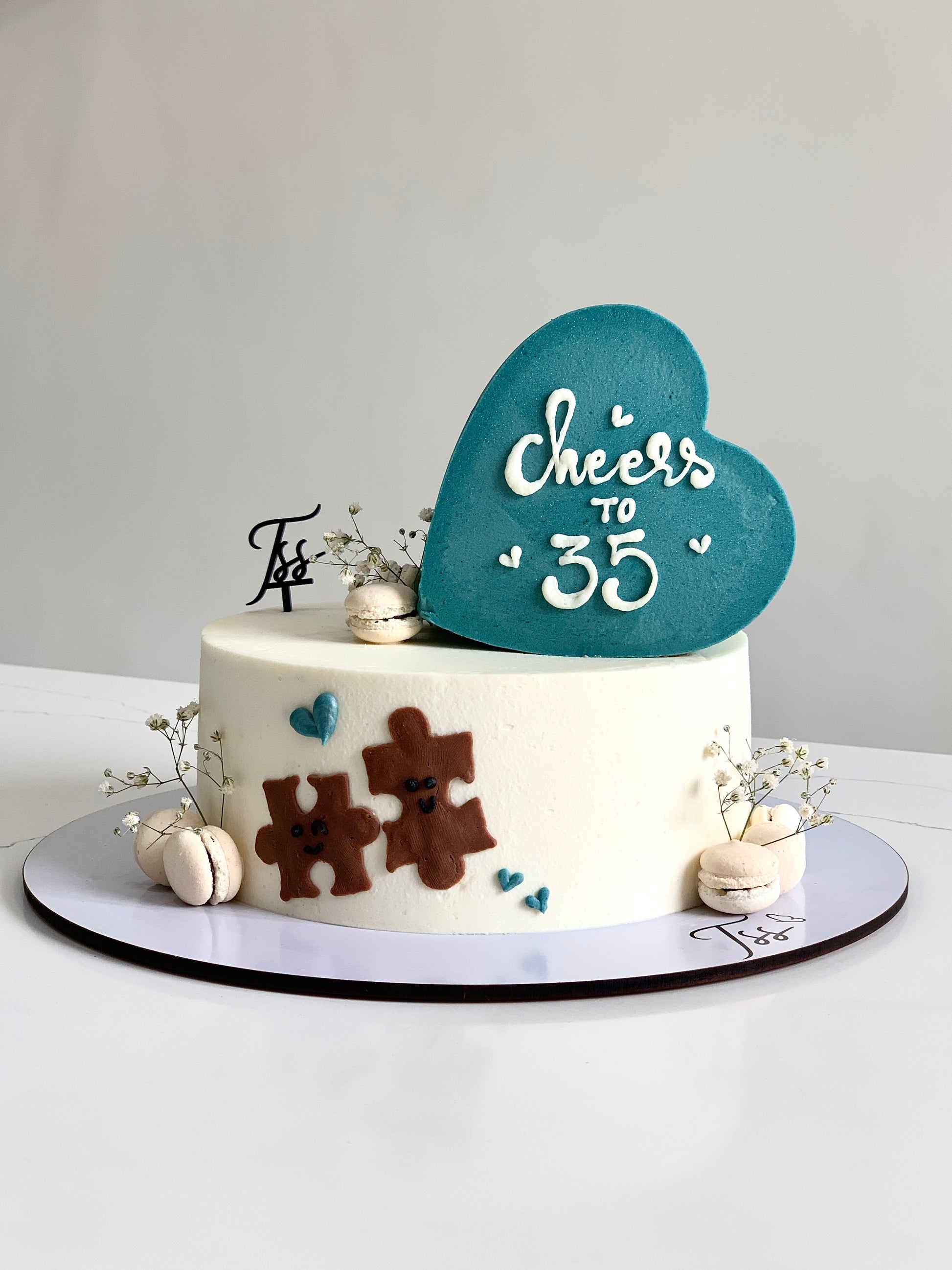 Heart Shaped Cakes by The Sinful Spoon