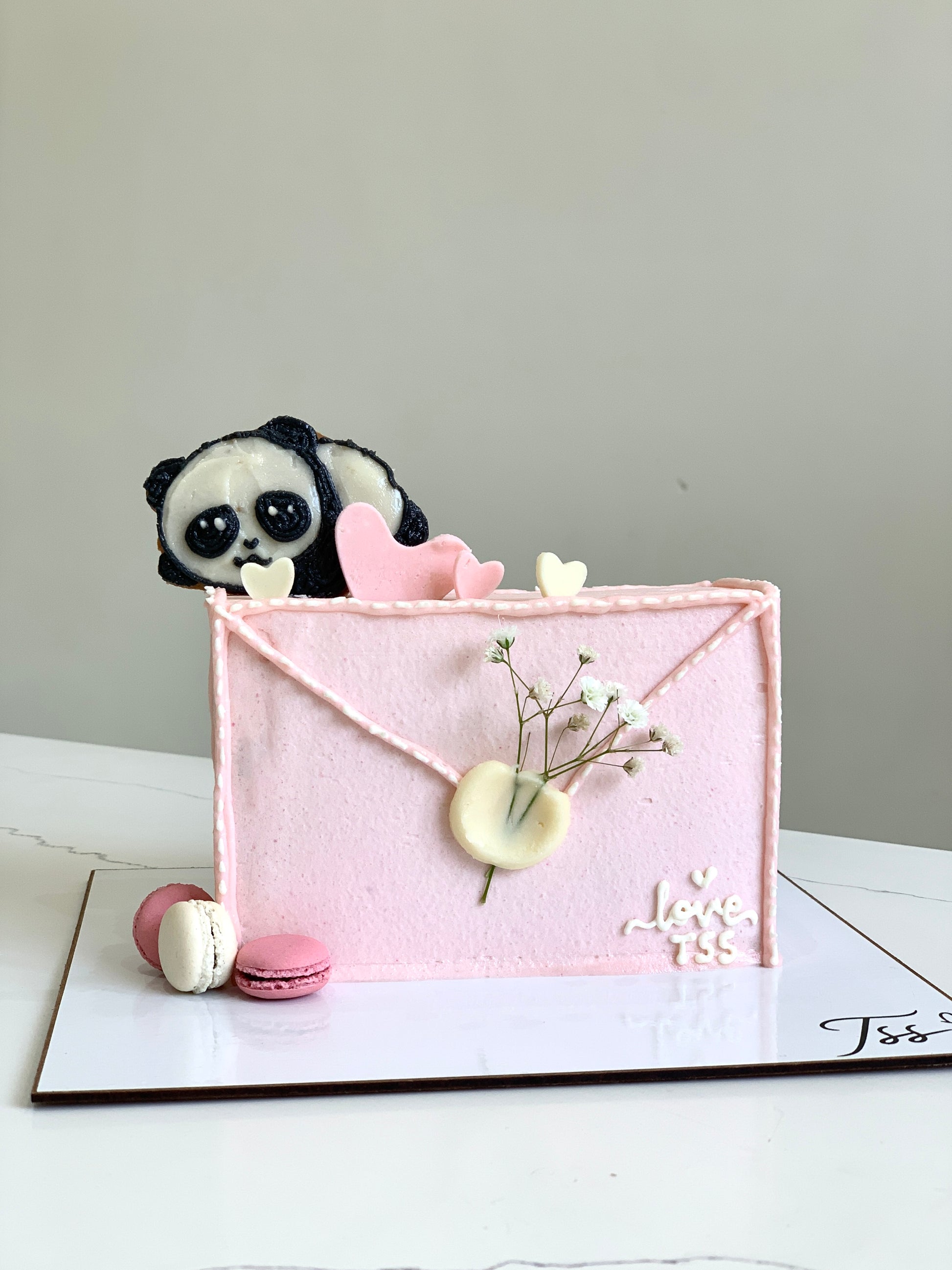 Valentine's Day Cakes by The Sinful Spoon