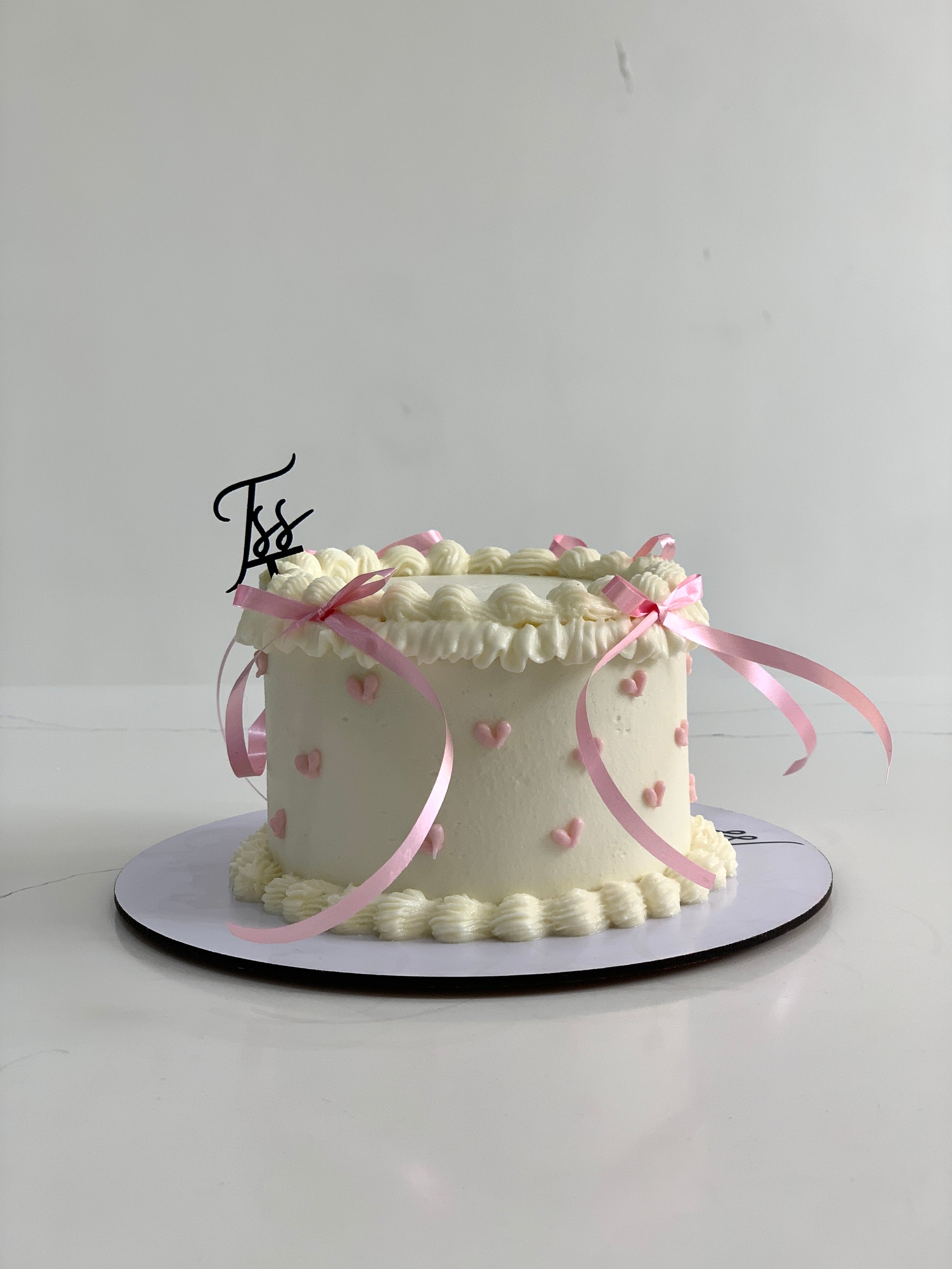 Vintage Cakes by The Sinful Spoon
